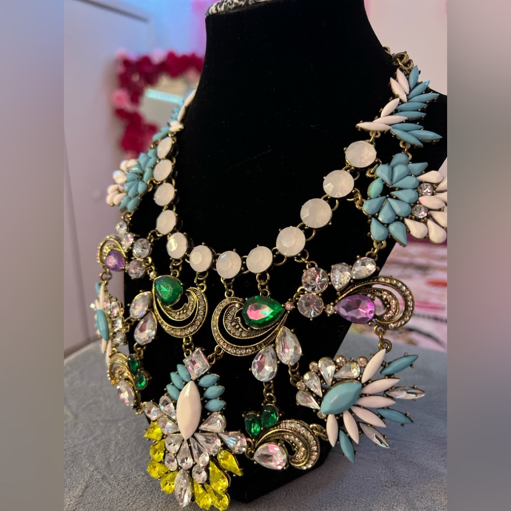 Elegant Multicolor Statement Necklace